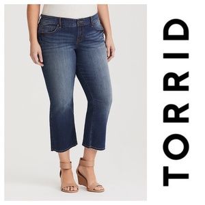 Torrid Plus Size White Label Denim Crop Flare Vintage Stretch High-Rise Jeans